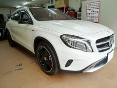 GLA250140910_2.jpg